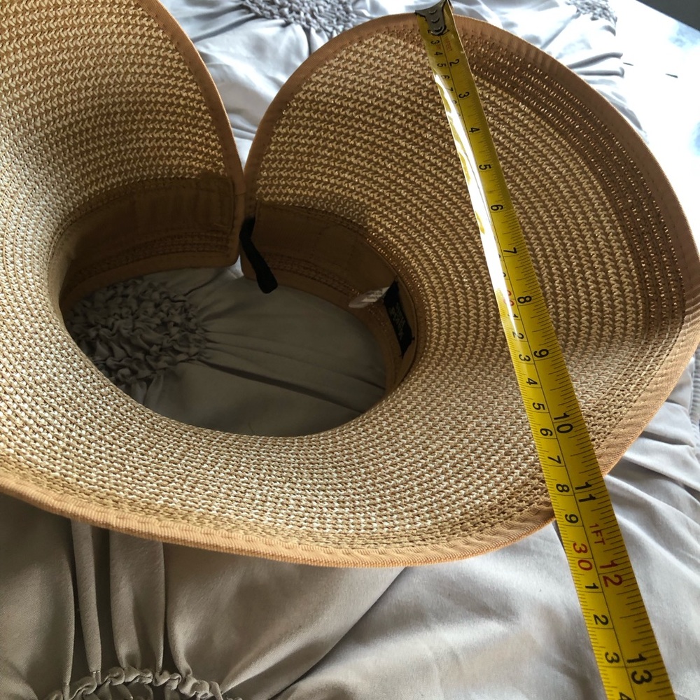 Hat - Picture 5 of 13